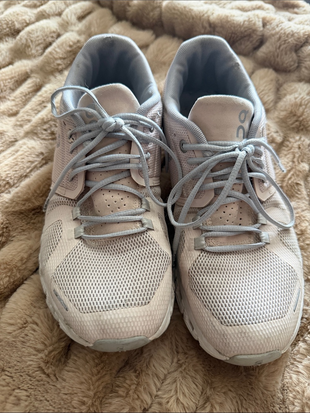 Women’s Light Gray/Pink On Clouds Women's Running Shoes